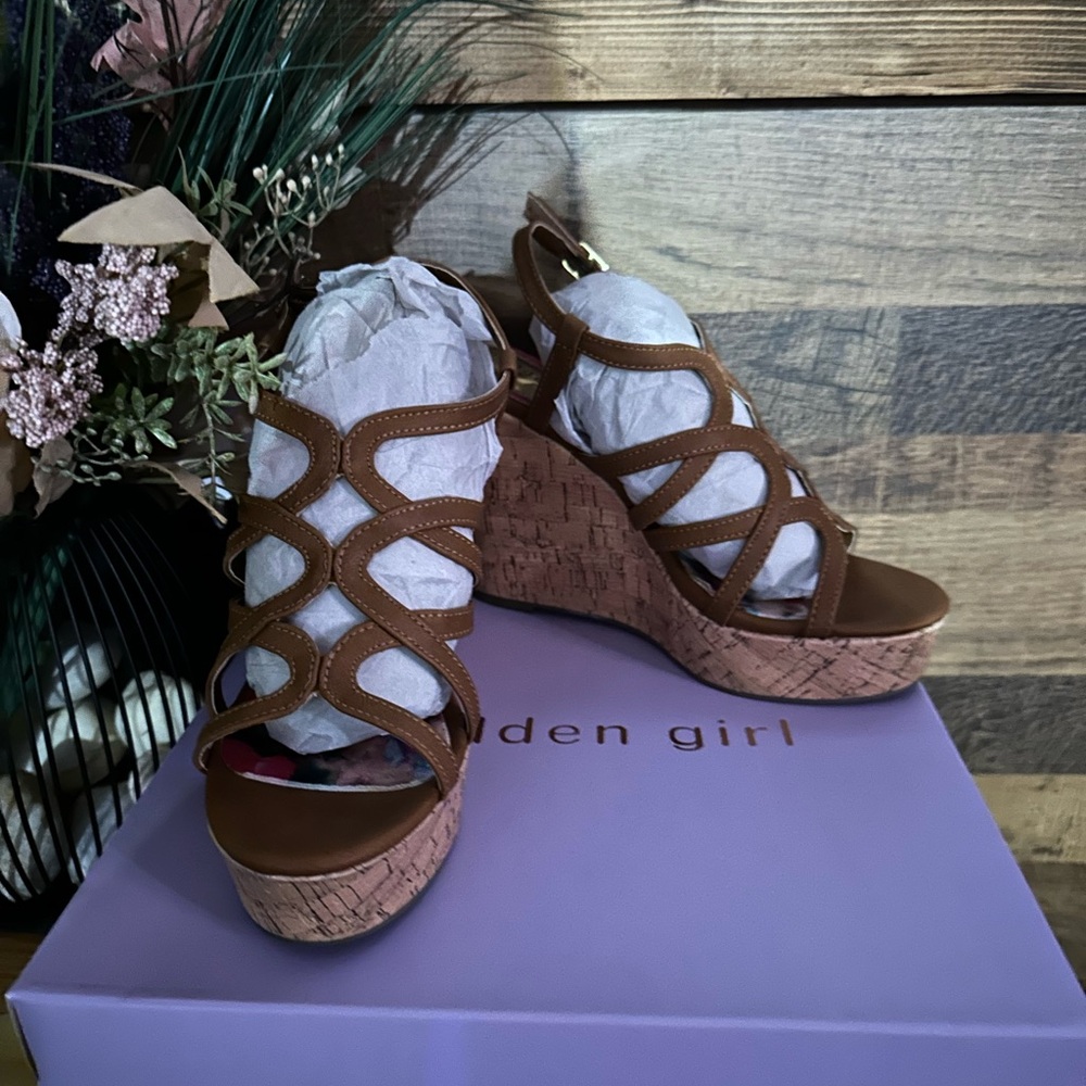 Madden Girl Elmaa Cognac Par Wedges